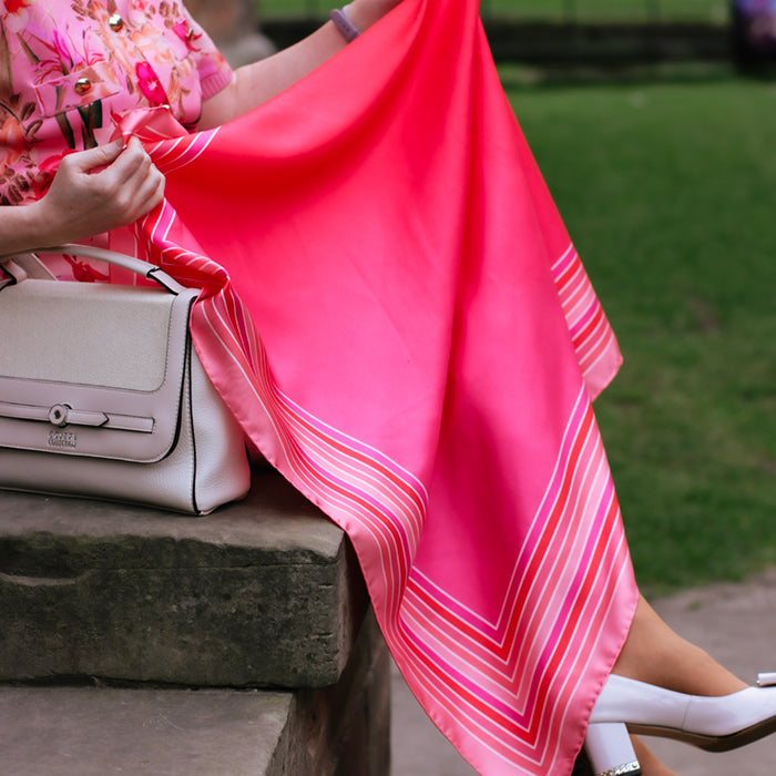 Pavlina, Red/Pink