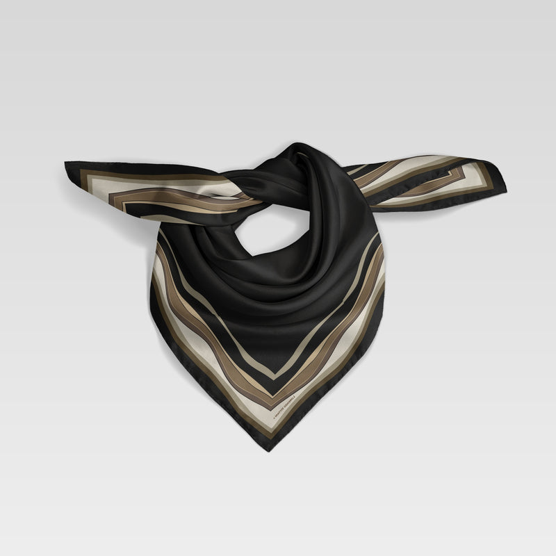 Wavy Border, Black/Birch