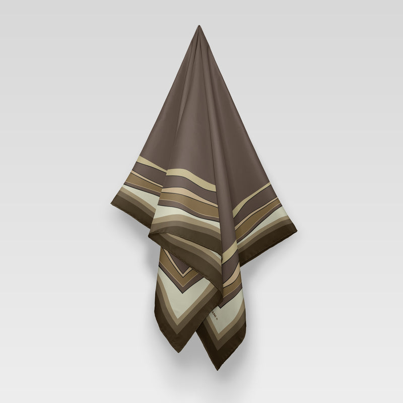 Wavy Border, Brown/Camel